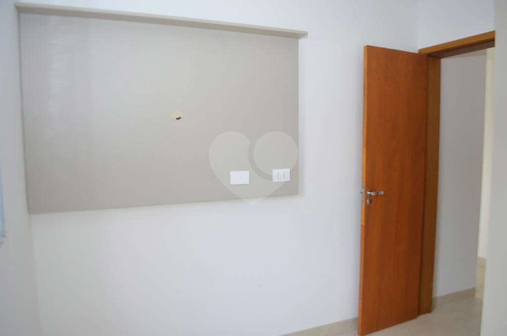 Apartamento à venda com 2 quartos, 50m² - Foto 2