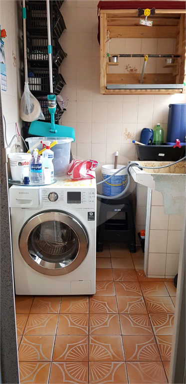 Imóvel com 4 casas em Artur Alvim  por R$ 599.000,00