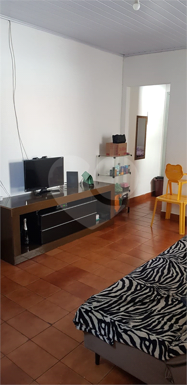 Imóvel com 4 casas em Artur Alvim  por R$ 599.000,00