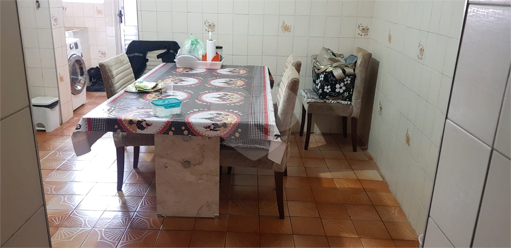 Imóvel com 4 casas em Artur Alvim  por R$ 599.000,00