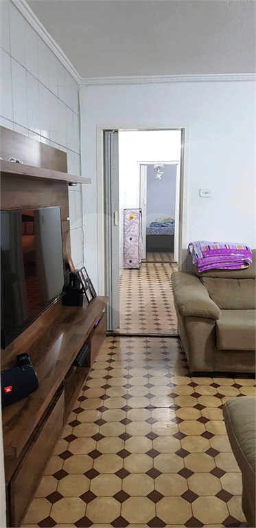 Imóvel com 4 casas em Artur Alvim  por R$ 599.000,00