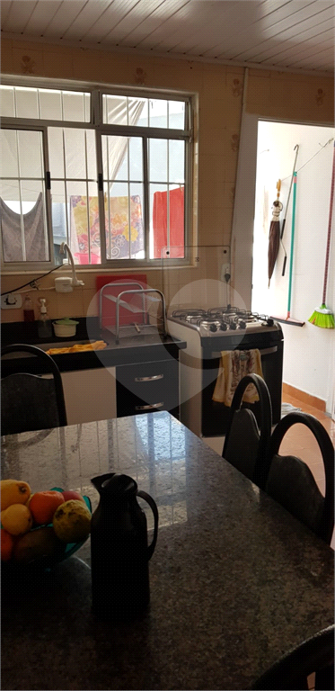 Imóvel com 4 casas em Artur Alvim  por R$ 599.000,00