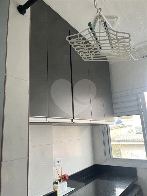 APARTAMENTO VENDE.SE EM CONDOMÍNIO - PORTEIRA FECHADA