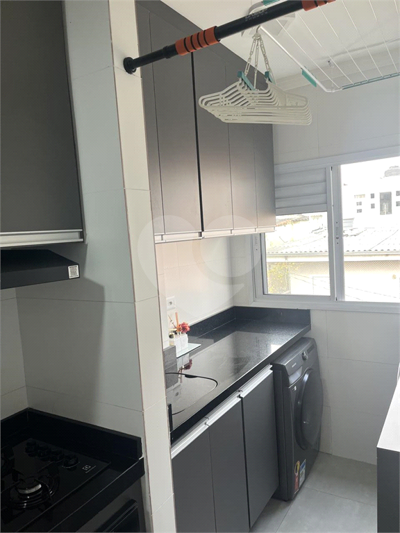 APARTAMENTO VENDE.SE EM CONDOMÍNIO - PORTEIRA FECHADA