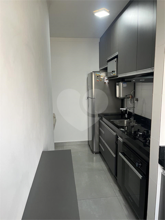 APARTAMENTO VENDE.SE EM CONDOMÍNIO - PORTEIRA FECHADA