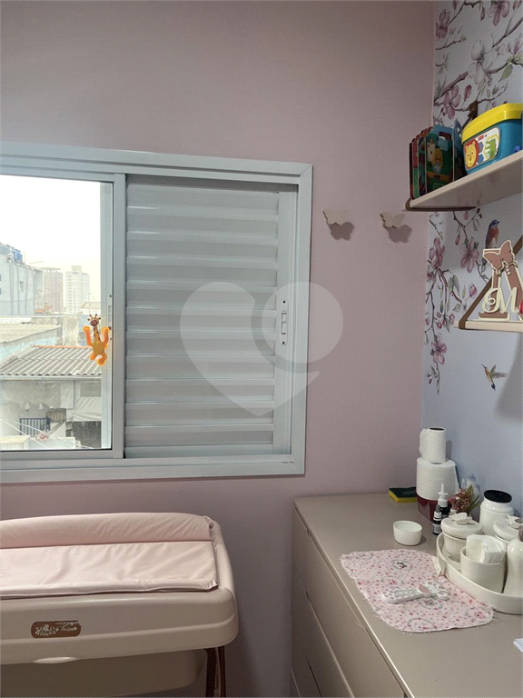 APARTAMENTO VENDE.SE EM CONDOMÍNIO - PORTEIRA FECHADA