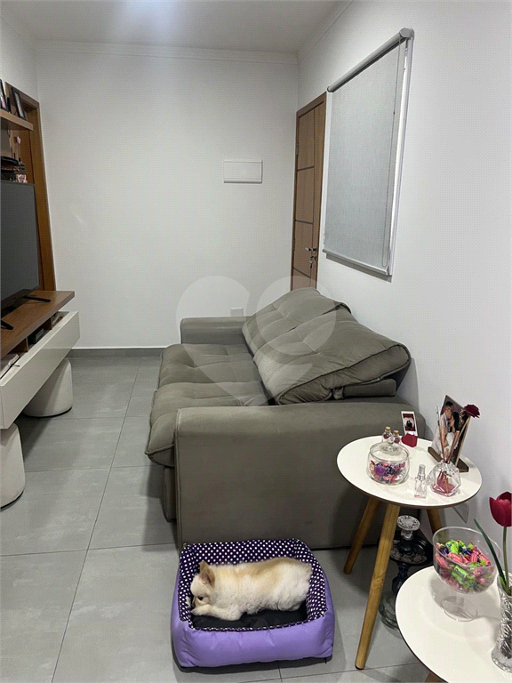 APARTAMENTO VENDE.SE EM CONDOMÍNIO - PORTEIRA FECHADA