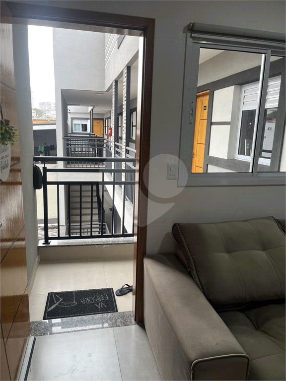 APARTAMENTO VENDE.SE EM CONDOMÍNIO - PORTEIRA FECHADA