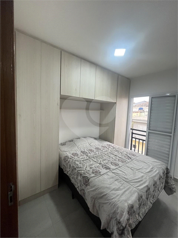 APARTAMENTO VENDE.SE EM CONDOMÍNIO - PORTEIRA FECHADA