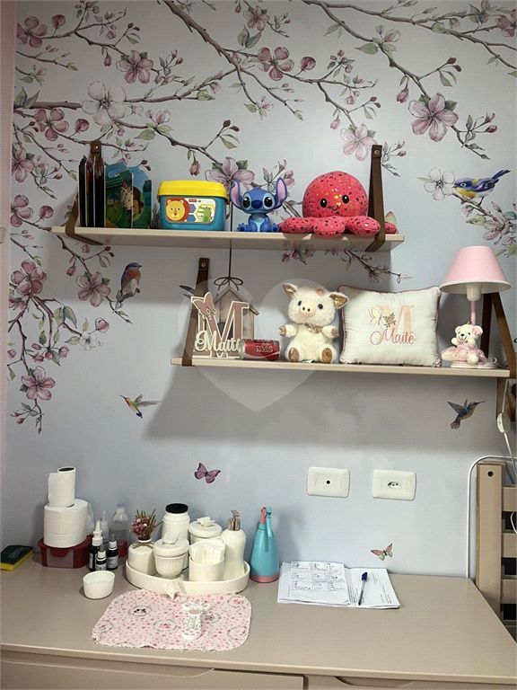 APARTAMENTO VENDE.SE EM CONDOMÍNIO - PORTEIRA FECHADA