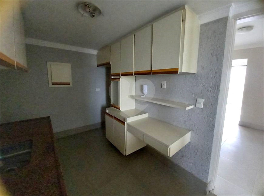 APARTAMENTO em SANTANA