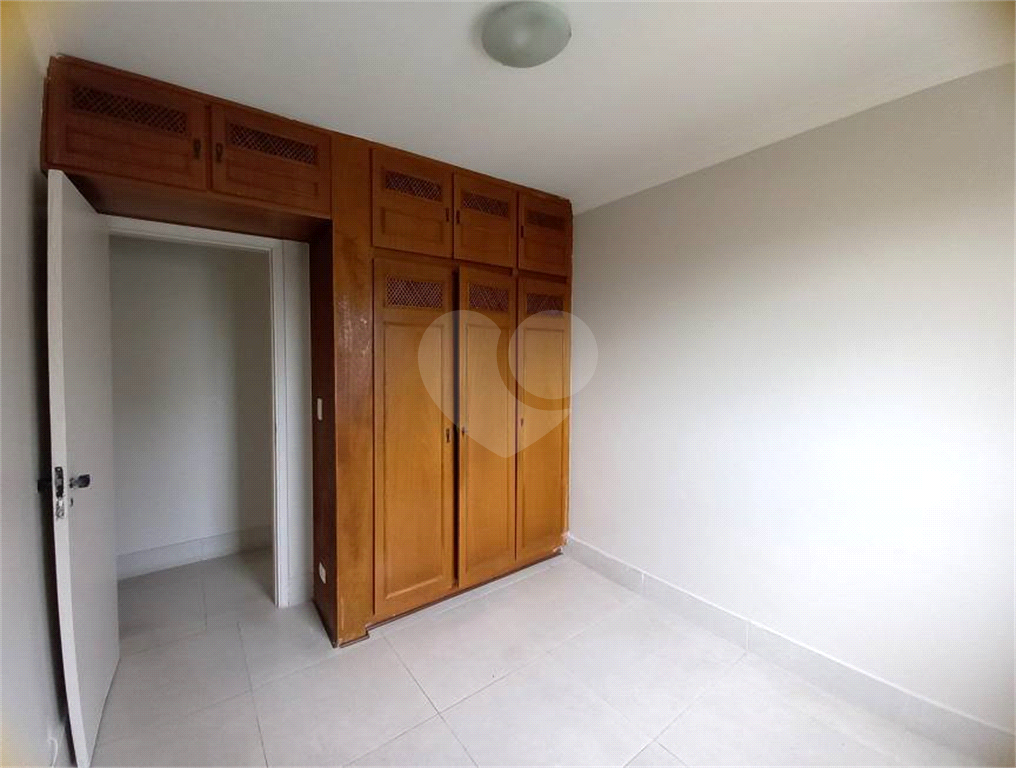 APARTAMENTO em SANTANA
