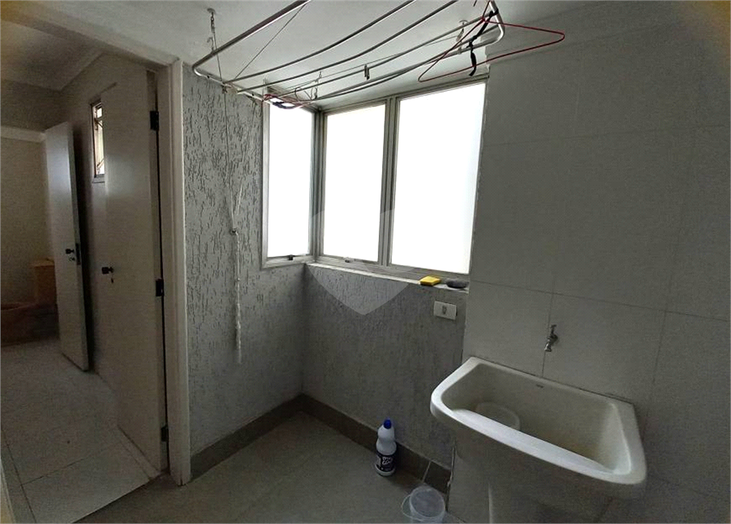 APARTAMENTO em SANTANA
