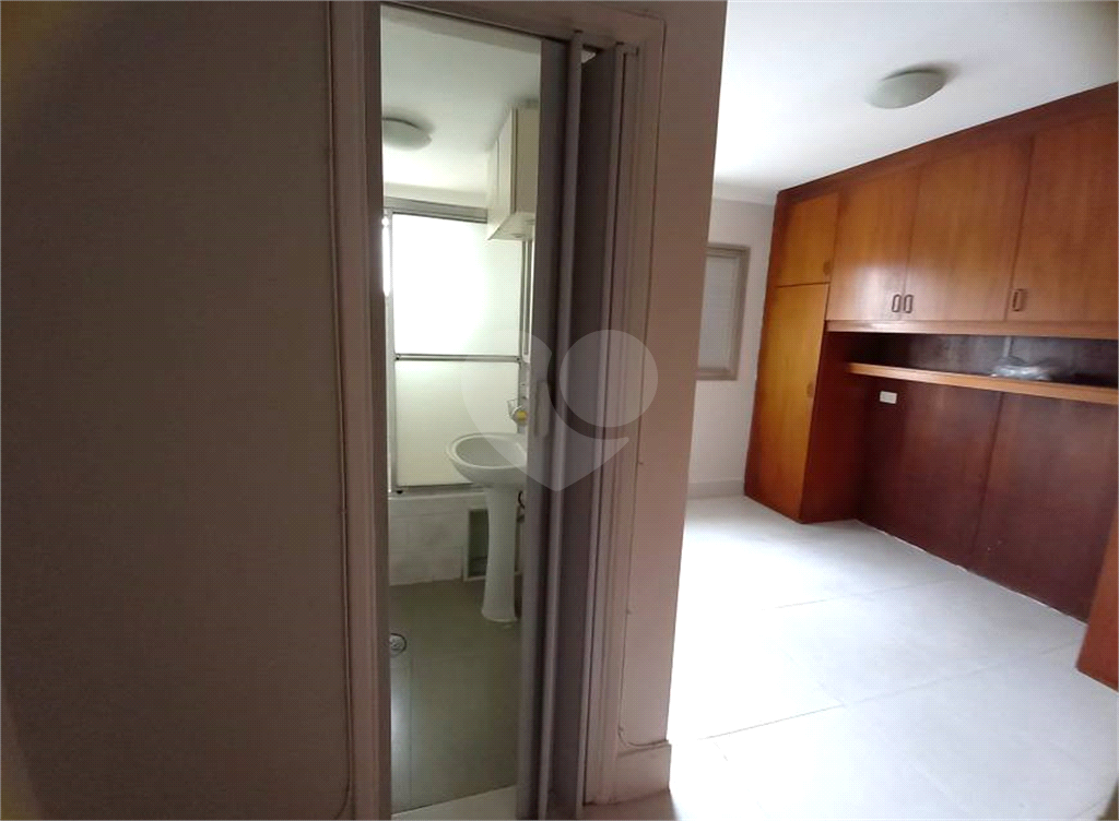 APARTAMENTO em SANTANA