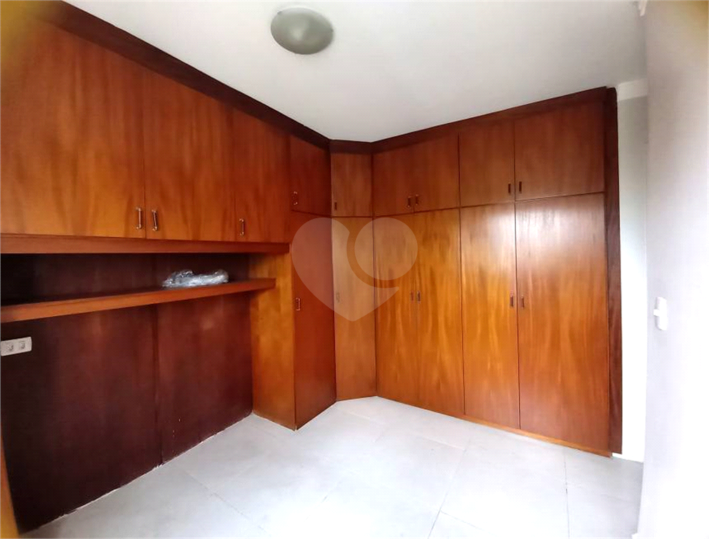 APARTAMENTO em SANTANA