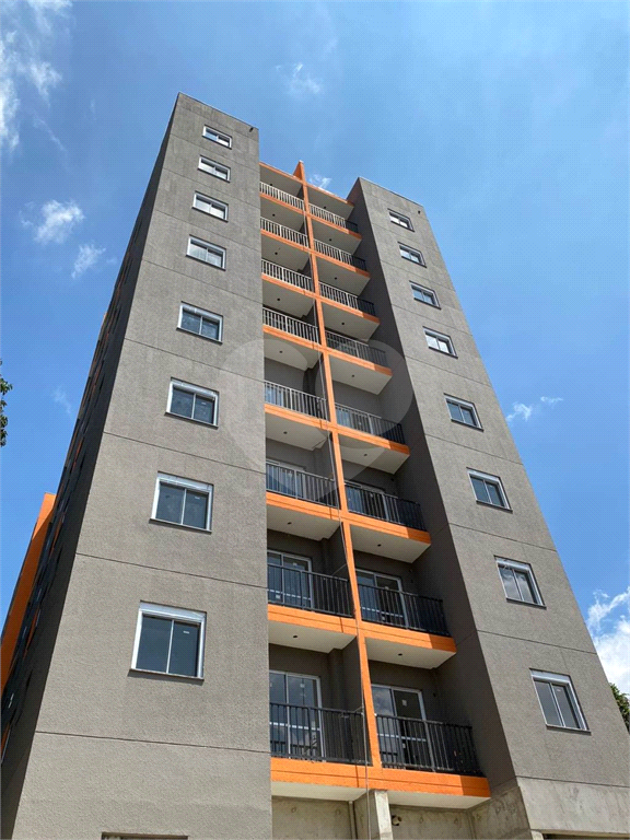 APARTAMENTO em CASA VERDE