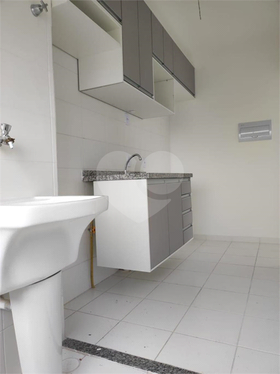 APARTAMENTO em CASA VERDE