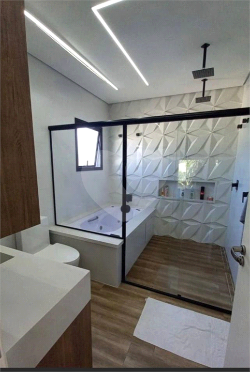 Casa Mobiliada em condomínio fechado com 5 suítes, piscina em Atibaia