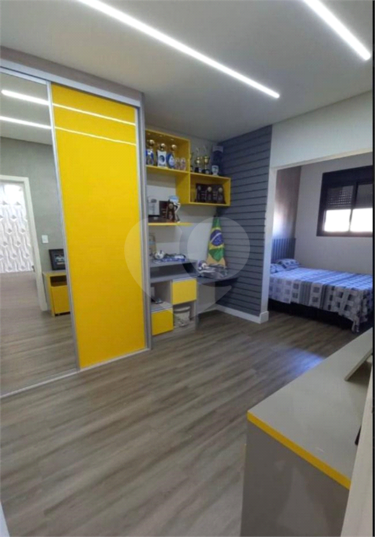 Casa Mobiliada em condomínio fechado com 5 suítes, piscina em Atibaia