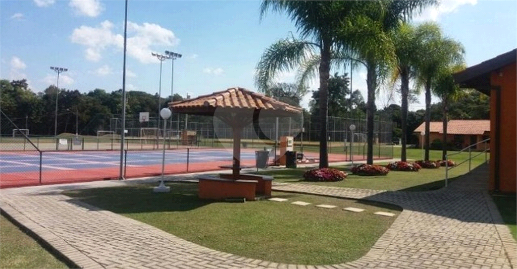 Casa Mobiliada em condomínio fechado com 5 suítes, piscina em Atibaia