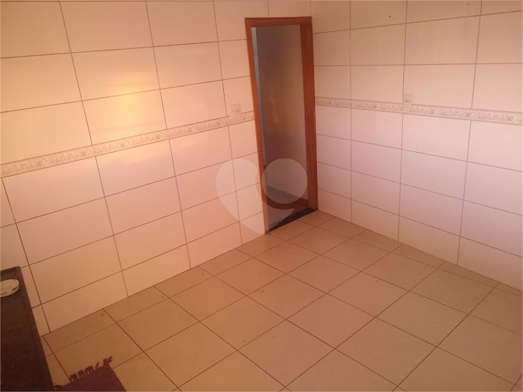 Casa à venda com 4 quartos, 98m² - Foto 16