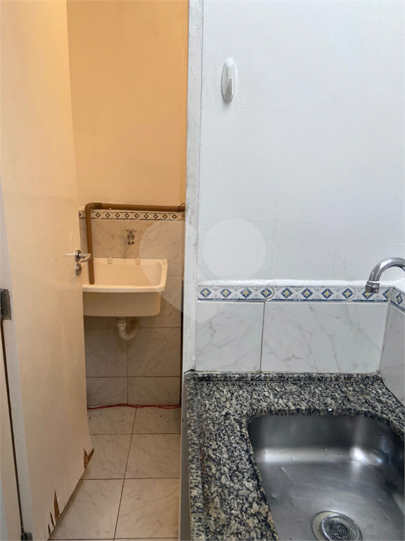 Sobrado Comercial - 4 salas 