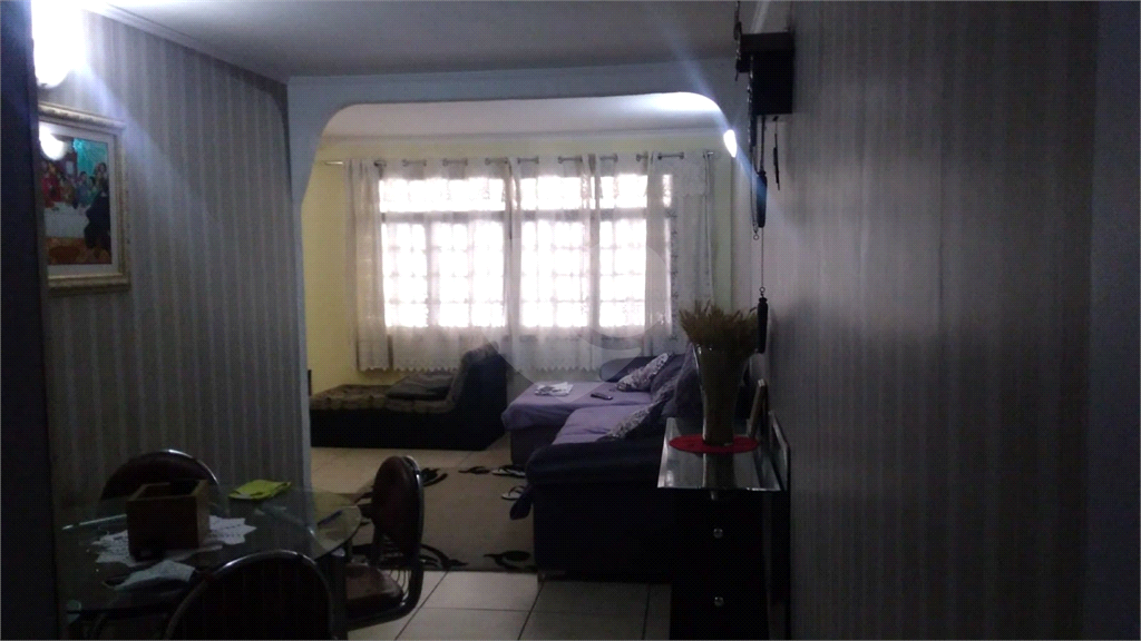 Sobrado à venda com 3 quartos, 177m² - Foto 1