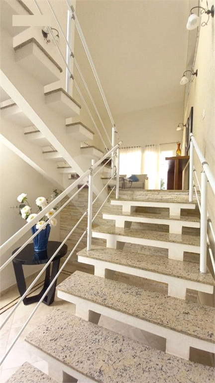 Casa de Condomínio à venda com 3 quartos, 303m² - Foto 9