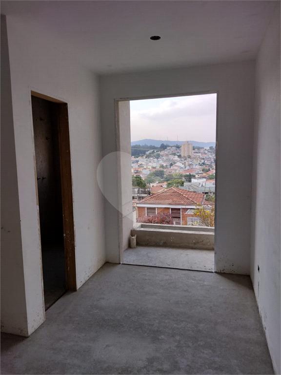 SOBRADO NOVO A VENDA - NO BAIRRO DA ÁGUA FRIA