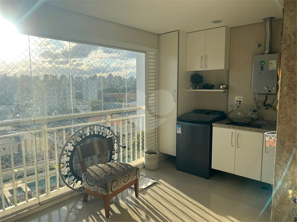 Excelente apartamento com varanda, 3 dormitórios 1 suíte e 1 vaga. 