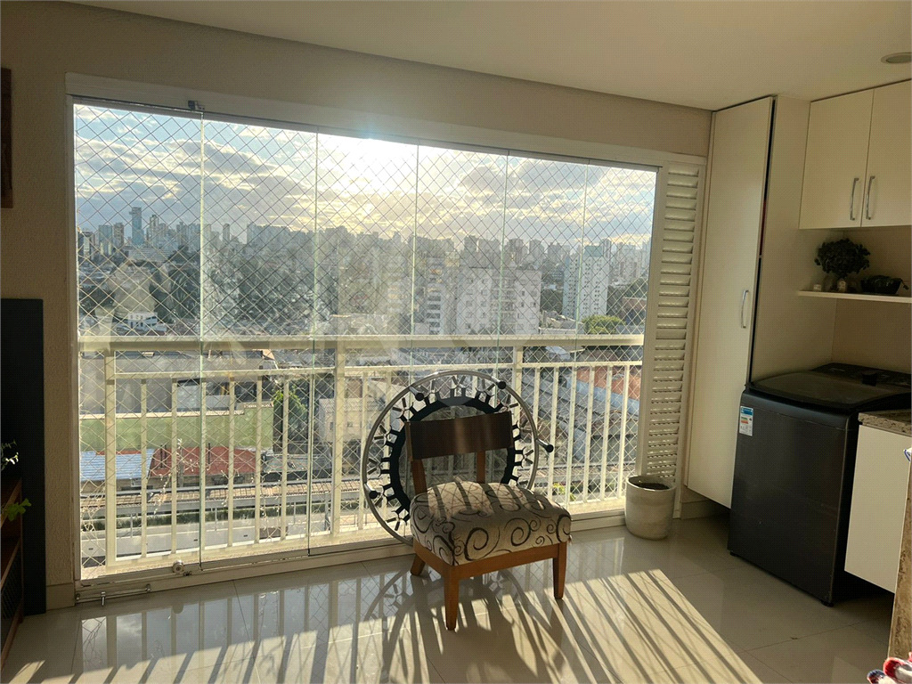 Excelente apartamento com varanda, 3 dormitórios 1 suíte e 1 vaga. 