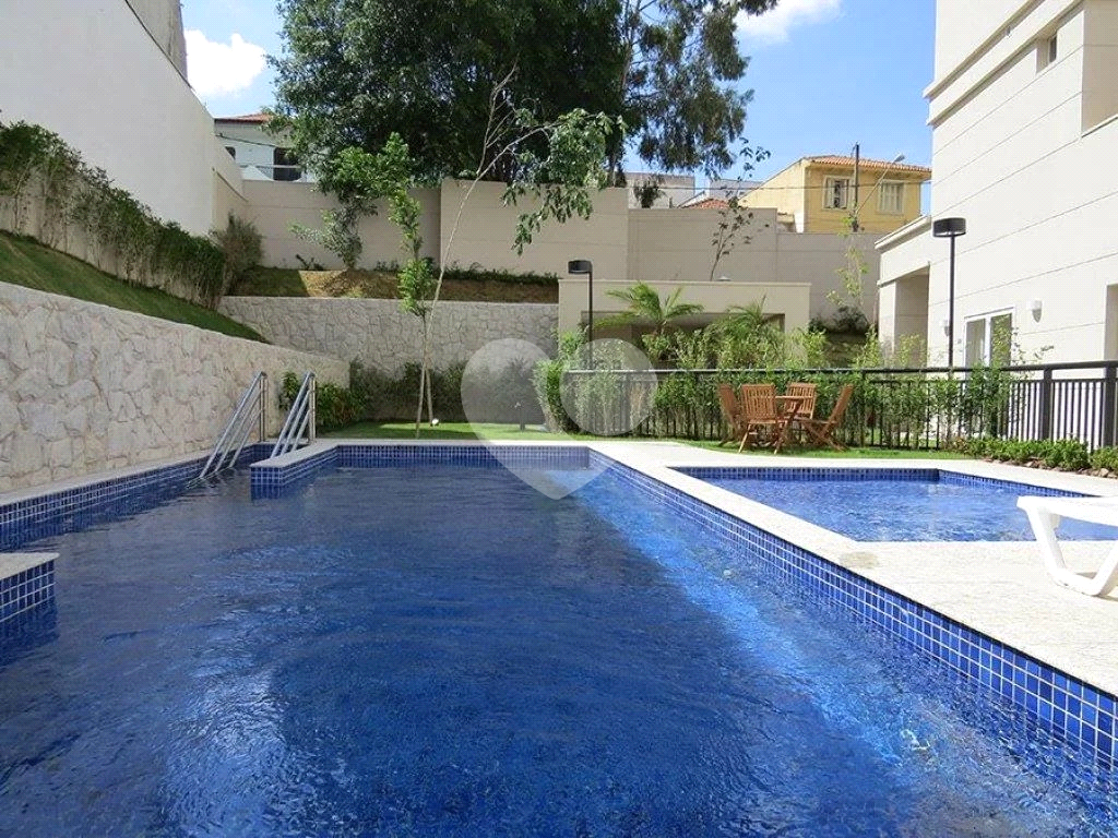 Excelente apartamento com varanda, 3 dormitórios 1 suíte e 1 vaga. 