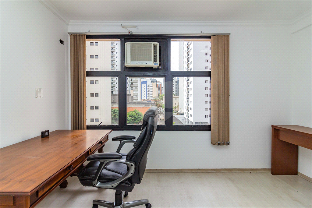 SALA COMERCIAL PARA VENDA COM  33 M DE ÁREA E  UMA VAGA NA VILA NOVA CONCEIÇÃO!