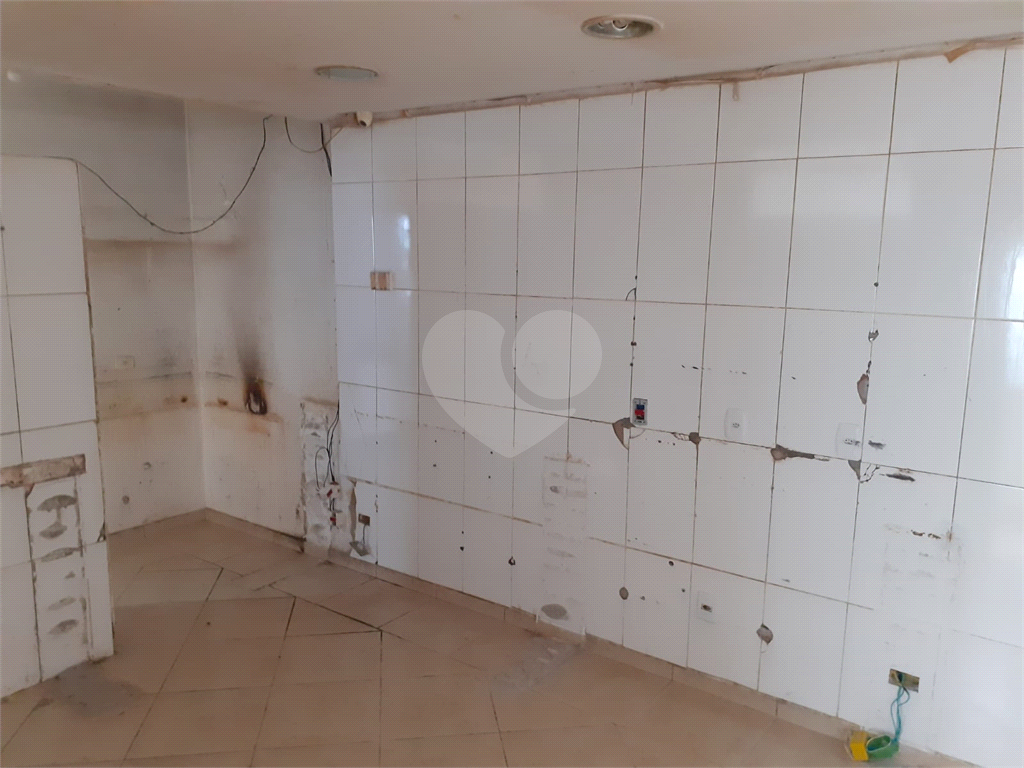Salão Comercial Locação no Bairro de Santa Teresinha 
