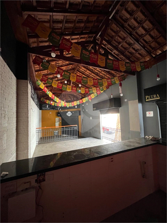 Salão Comercial Locação no Bairro de Santa Teresinha 