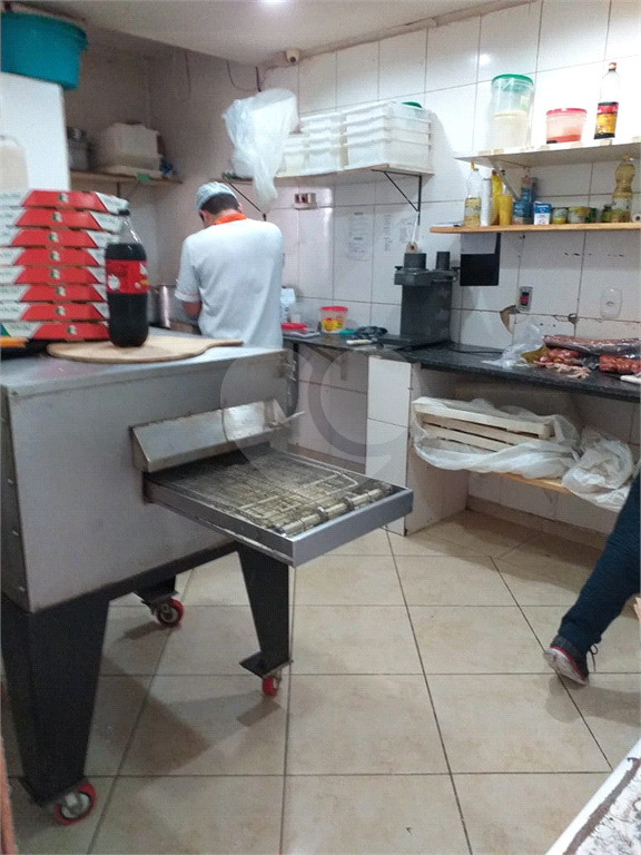 Salão Comercial Locação no Bairro de Santa Teresinha 