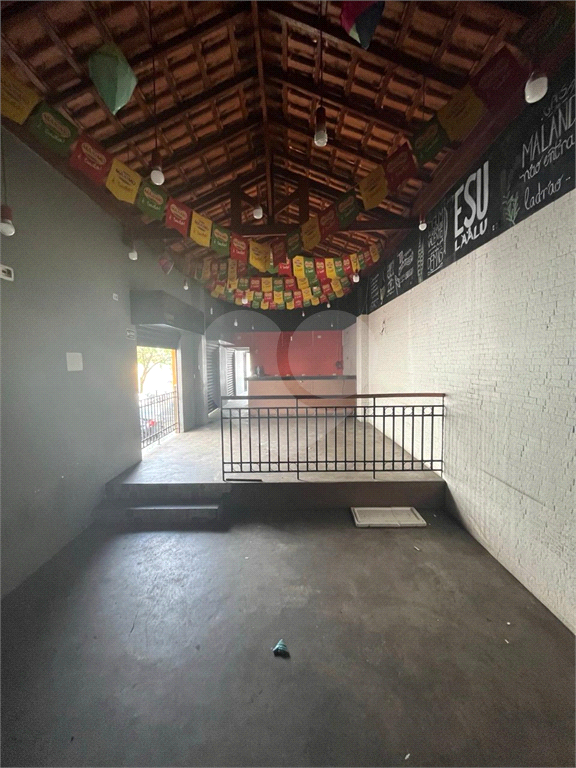 Salão Comercial Locação no Bairro de Santa Teresinha 