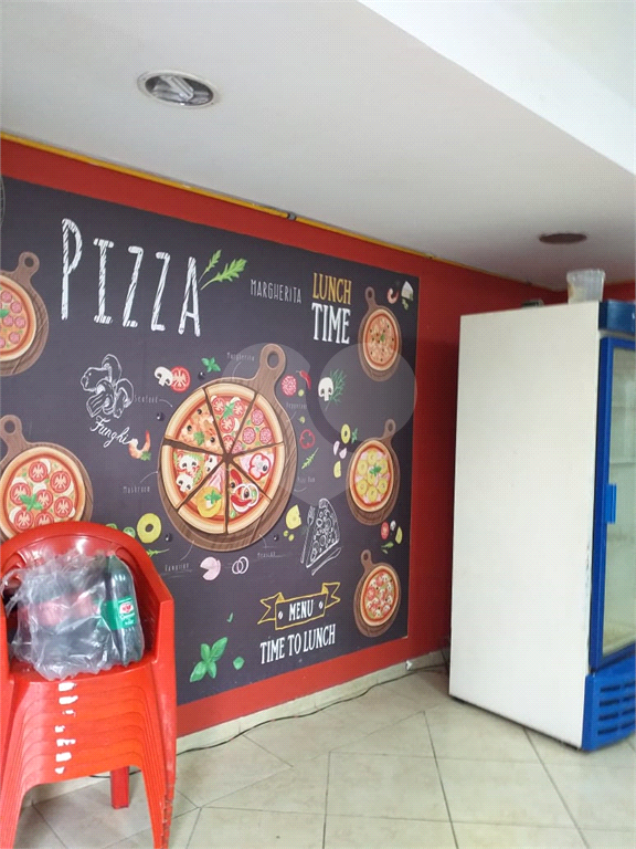 Salão Comercial Locação no Bairro de Santa Teresinha 