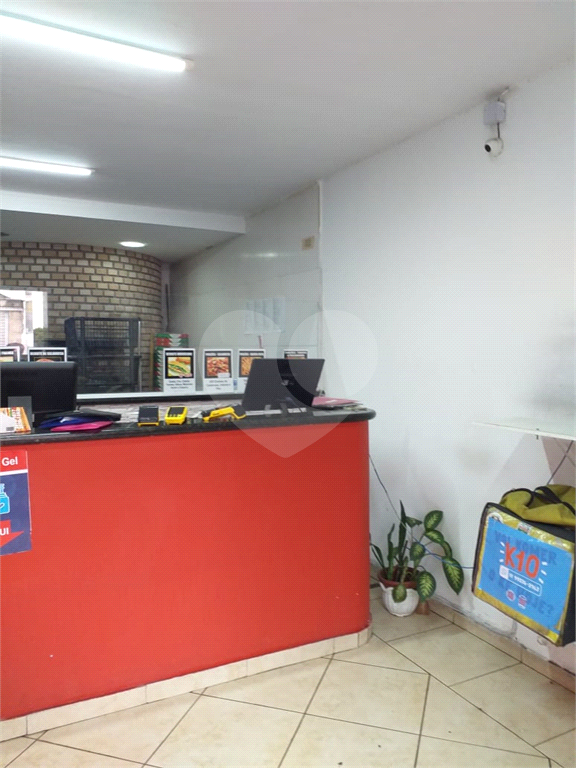 Salão Comercial Locação no Bairro de Santa Teresinha 