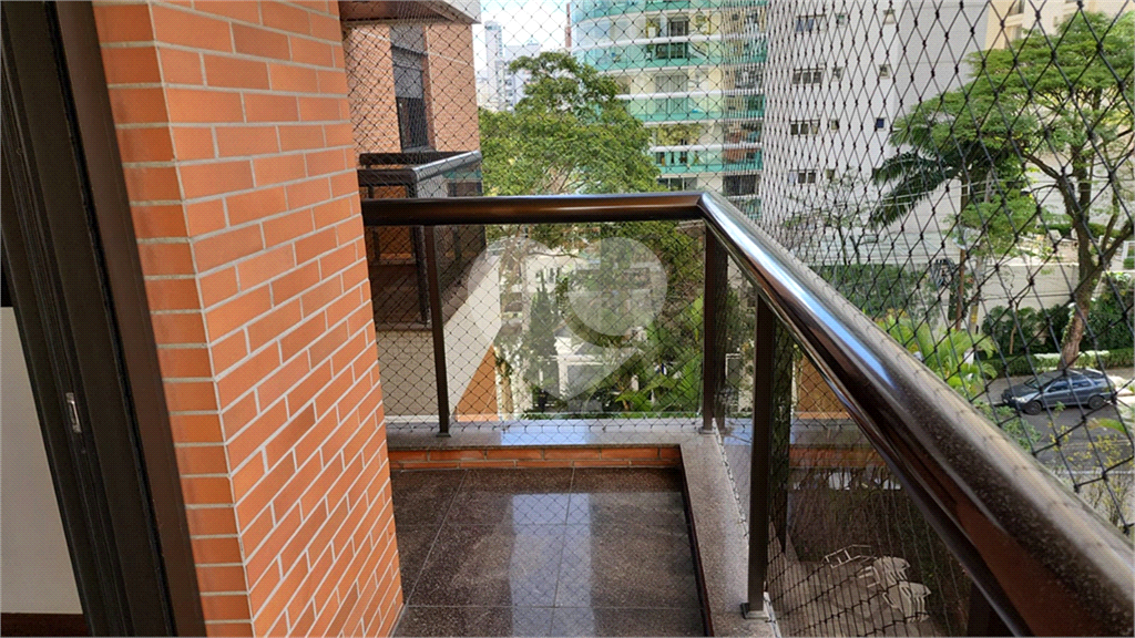 APARTAMENTO em PARAÍSO