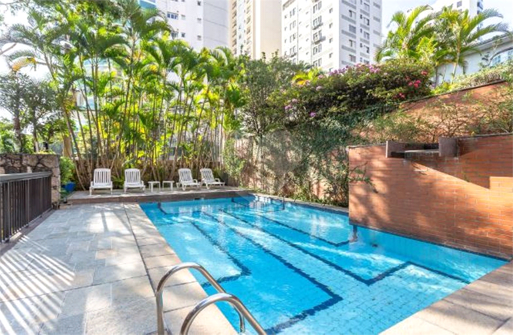 APARTAMENTO em PARAÍSO