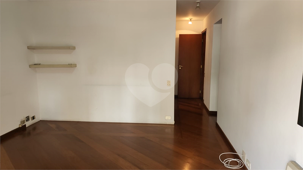 APARTAMENTO em PARAÍSO
