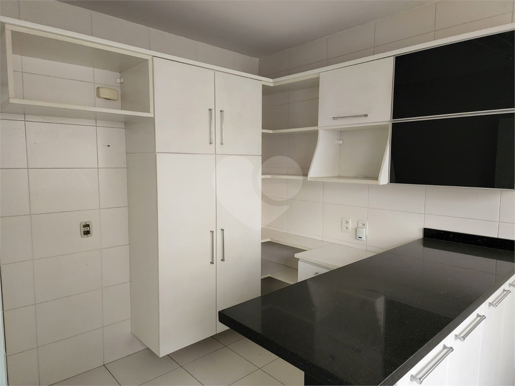 APARTAMENTO em BELA VISTA