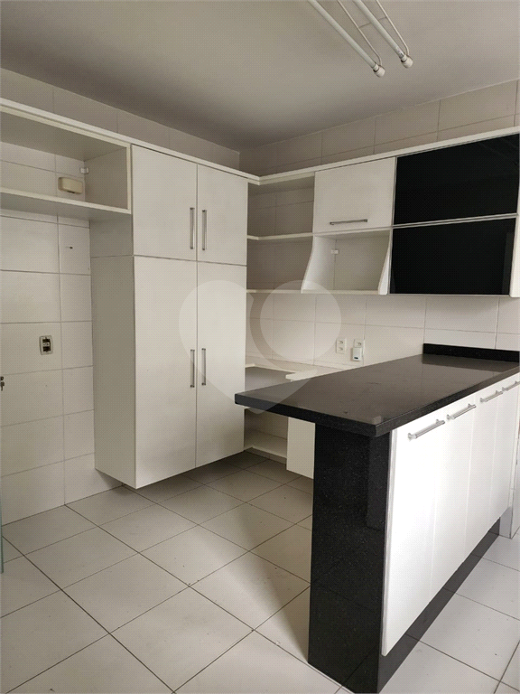 APARTAMENTO em BELA VISTA