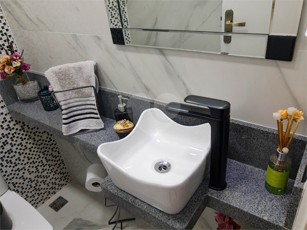 Apartamento a Venda com 02 suítes impecável - Santana