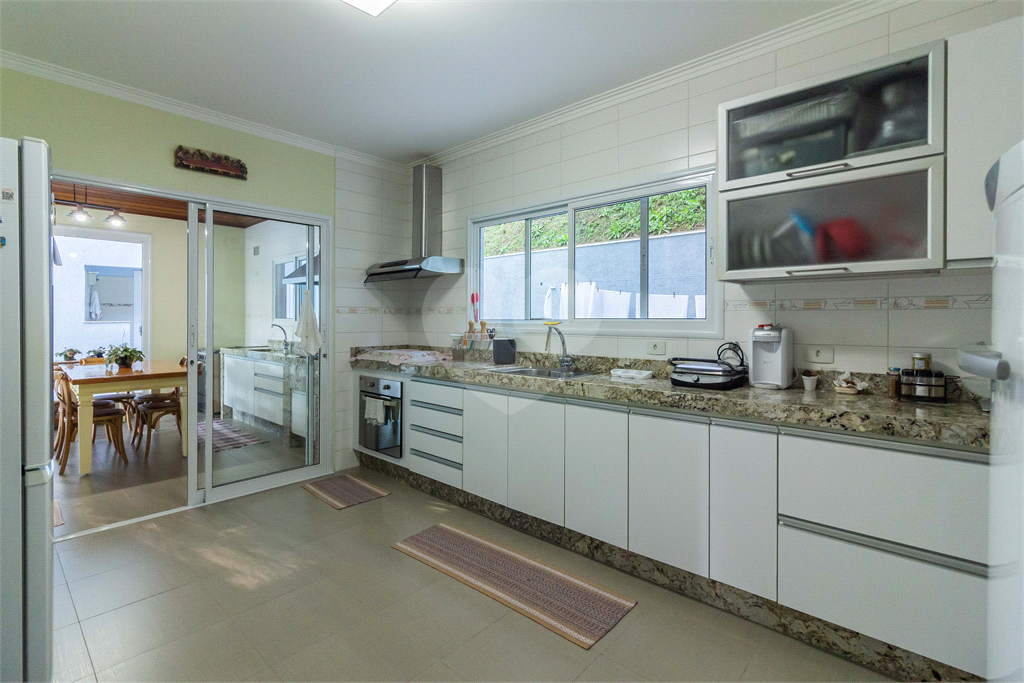 Casa Alpes da Cantareira | 3 Suítes | 8 Vagas | 360m² | Lazer e Espaço Gourmet