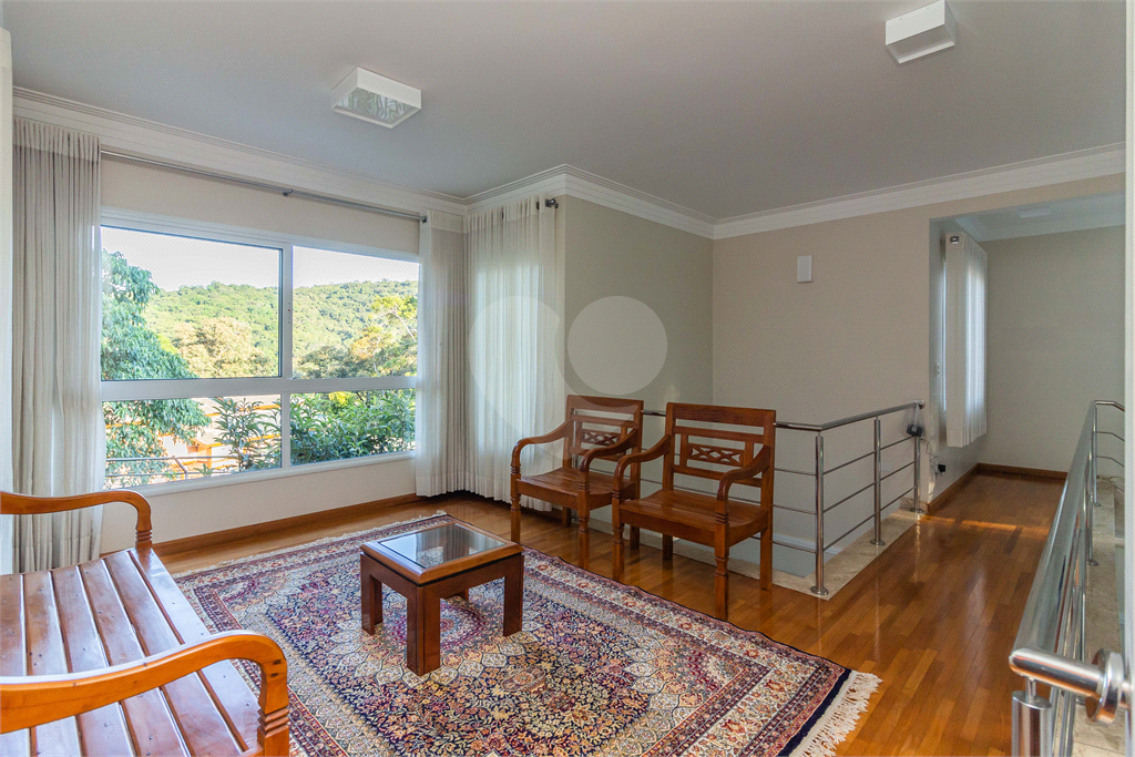 Casa Alpes da Cantareira | 3 Suítes | 8 Vagas | 360m² | Lazer e Espaço Gourmet