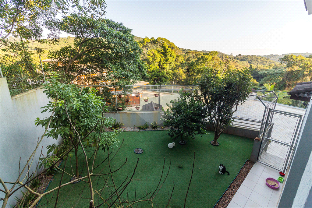 Casa Alpes da Cantareira | 3 Suítes | 8 Vagas | 360m² | Lazer e Espaço Gourmet