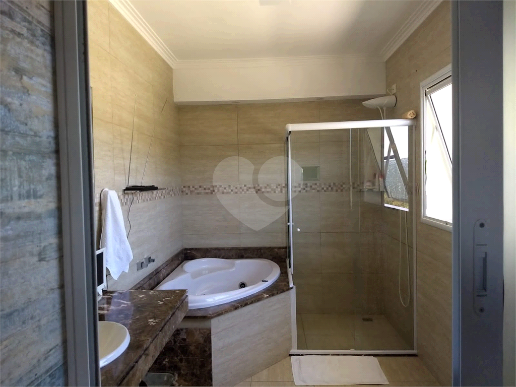 Casa de Condomínio à venda com 3 quartos, 360m² - Foto 15