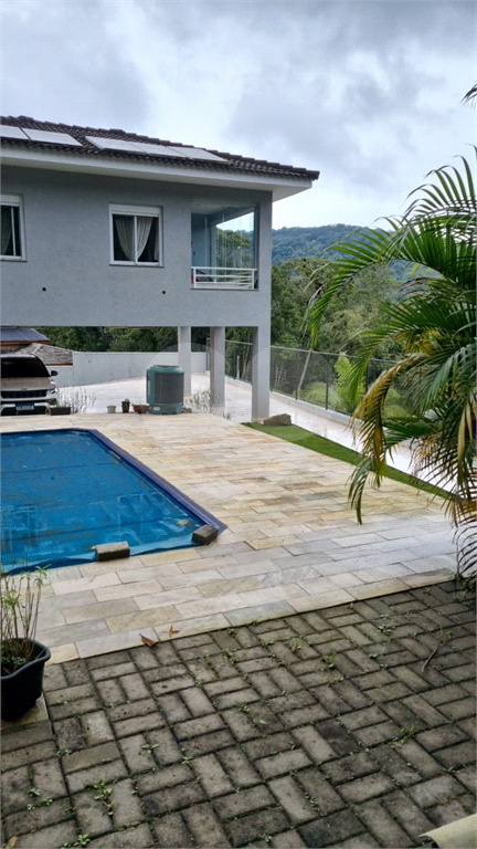 Casa de Condomínio à venda com 3 quartos, 360m² - Foto 4